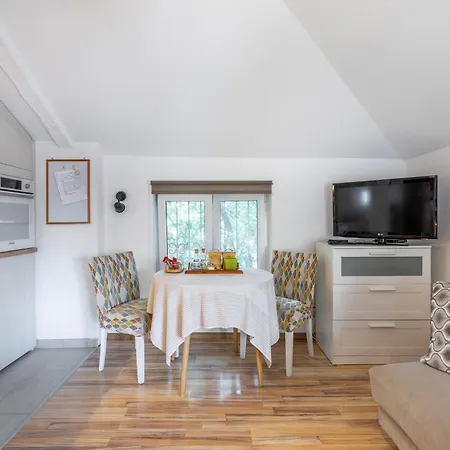 Apartman Emi Quiet & Cozy *