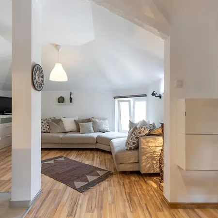 Emi Quiet & Cozy Apartman